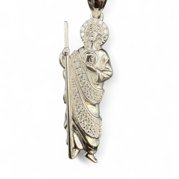 The Unbranded Brand Jewelry - Exquisite 925 Silver Saint Jude Pendant With VVS1 Moissenite. Highest Rating.